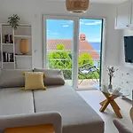 House With Amazing View And Bbq- Uvala Stivasnica