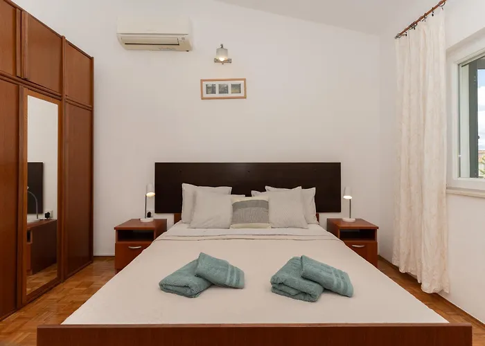 Lejlighed House With Amazing View And Bbq- Uvala Stivasnica Ražanj