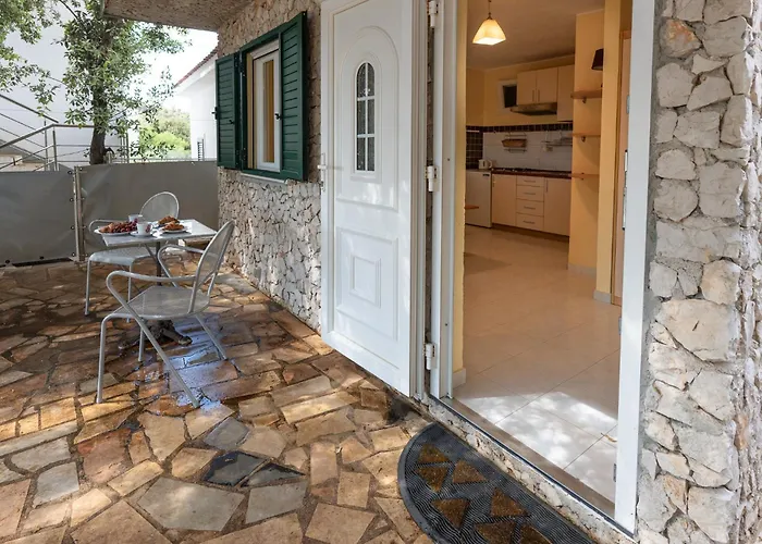 Lejlighed House With Amazing View And Bbq- Uvala Stivasnica Ražanj